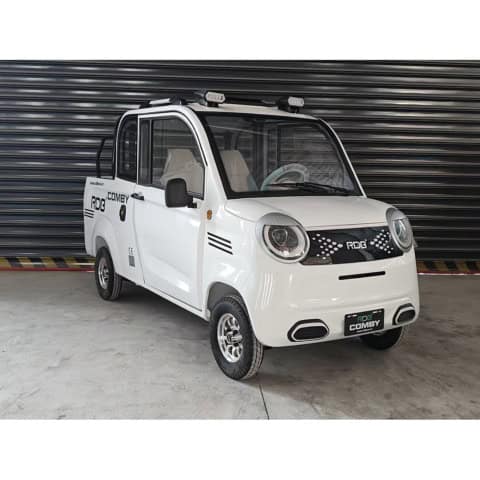 Mașină electrică compactă RDB Comby, 1500W, viteză 25km/h, ideală pentru copii.