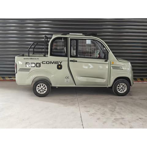 Mașină electrică RDB Comby, model compact, 1500W, viteză de 25 km/h, ideală pentru copii.