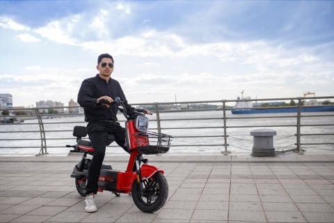 Scuter electric RDB Roma, 600W, fără permis, ideal pentru oraș.