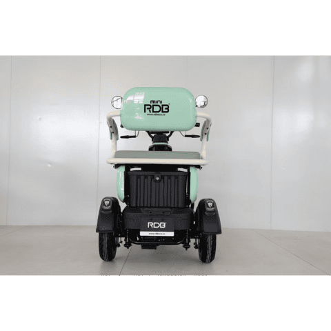 Triciclu electric RDB fără permis, ideal pentru deplasări rapide și sigure în oraș.
